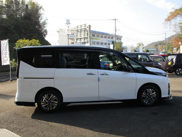 Nissan SERENA 2025