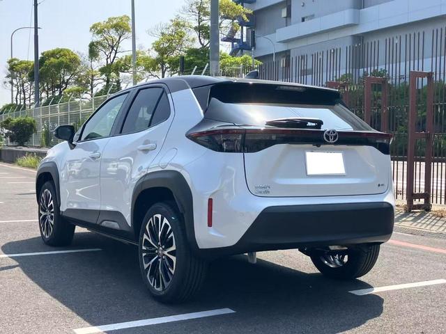Toyota YARIS CROSS 2025