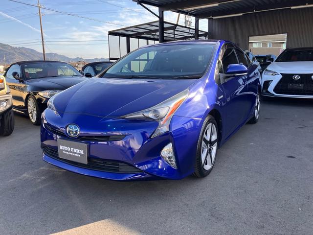 Toyota PRIUS 2016