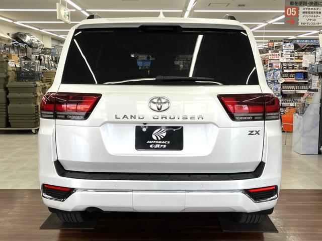 Toyota LAND CRUISER 2022