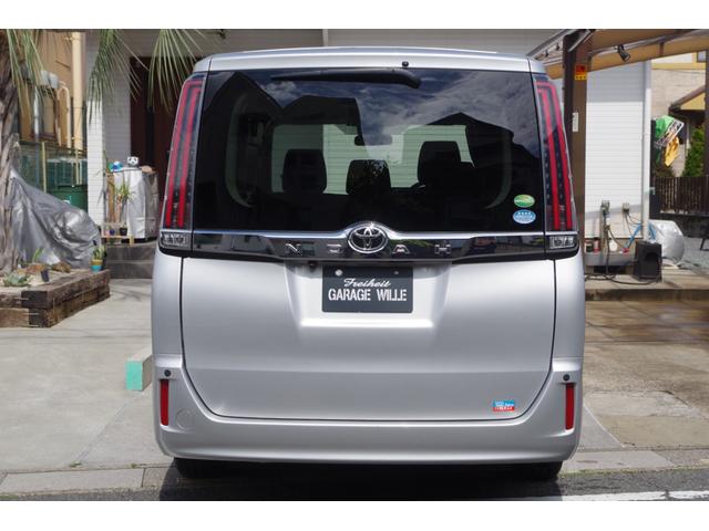 Toyota NOAH 2020