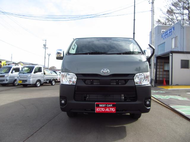 Toyota HIACE VAN 2026