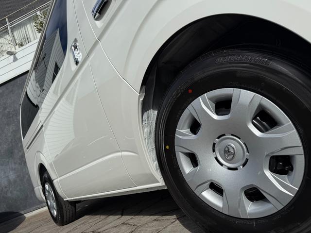 Toyota HIACE VAN 2025