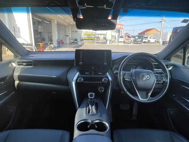Toyota HARRIER 2021