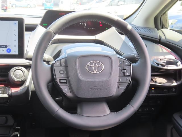Toyota PRIUS 2025