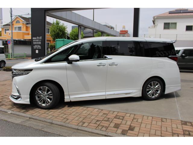 Toyota ALPHARD HYBRID 2026