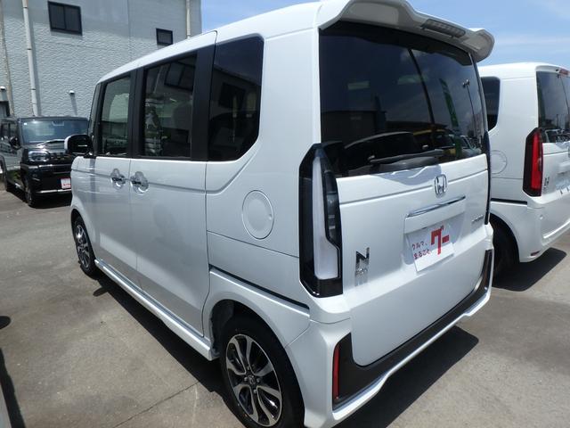 Honda N-BOX CUSTOM 2025