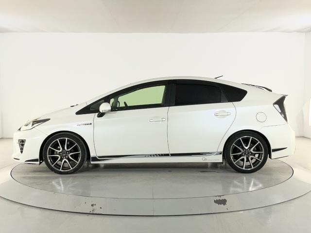 Toyota PRIUS 2014