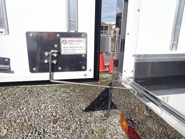 Mitsubishi Fuso CANTER 2025