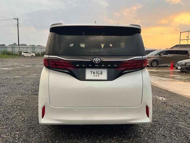 Toyota ALPHARD 2024