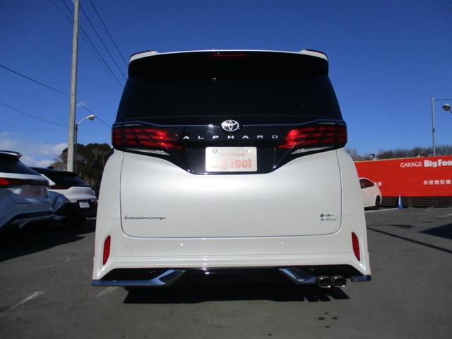 Toyota ALPHARD HYBRID 2023