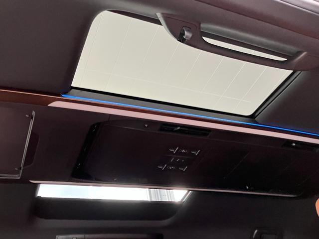 Toyota VELLFIRE HYBRID 2025