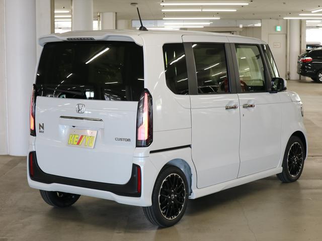 Honda N-BOX CUSTOM 2025