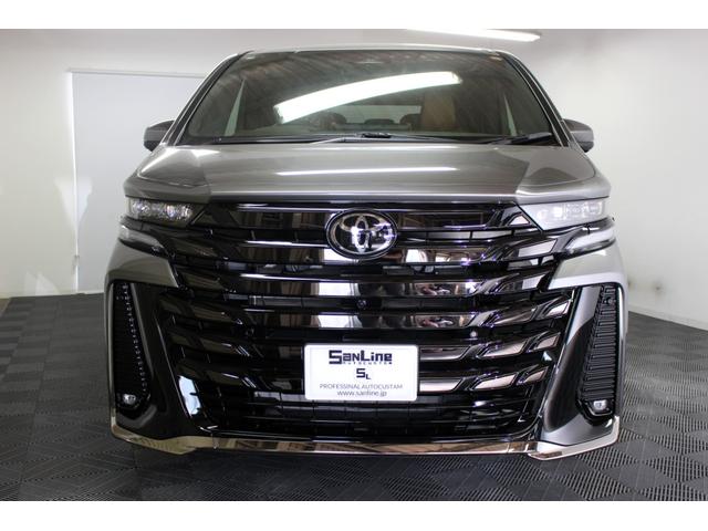 Toyota VELLFIRE 2025