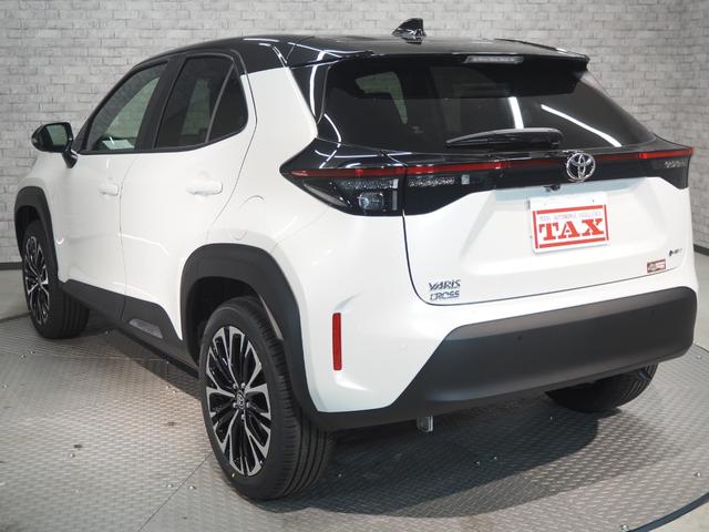 Toyota YARIS CROSS 2026
