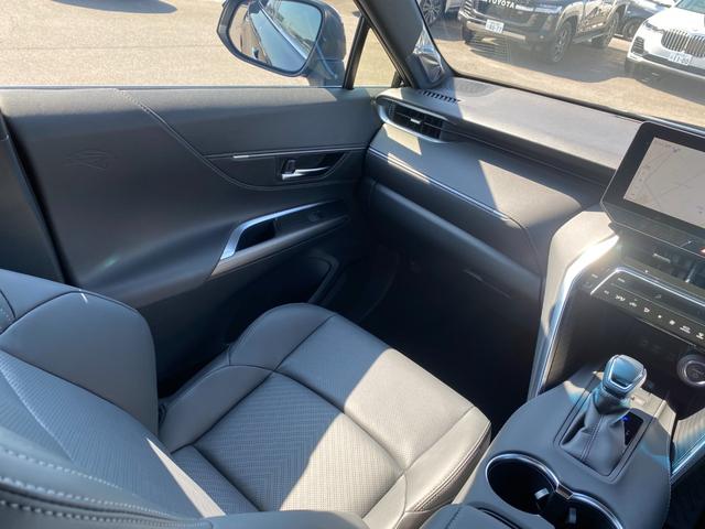Toyota HARRIER HYBRID 2023