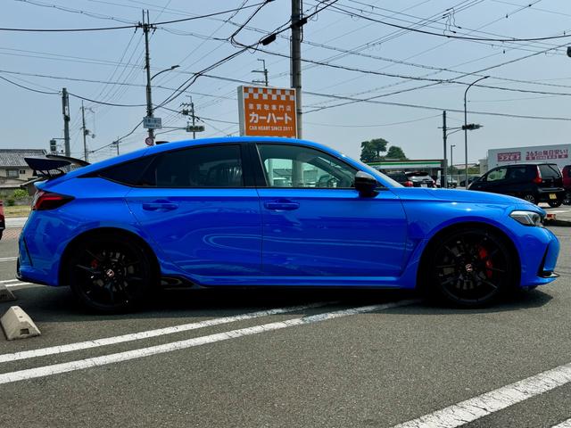 Honda CIVIC 2025