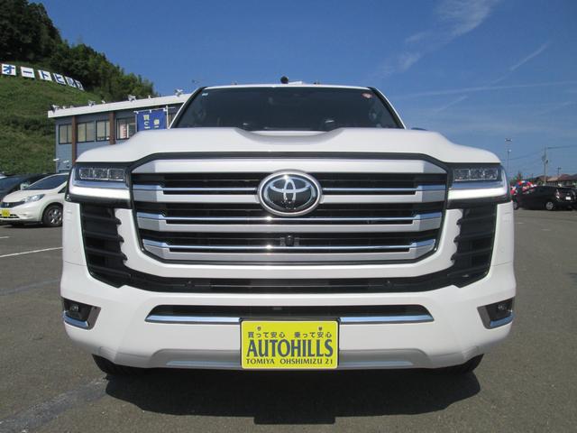 Toyota LAND CRUISER 2025