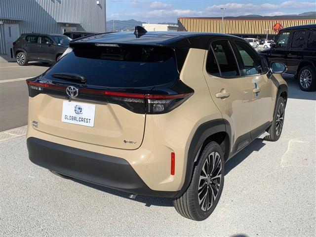 Toyota YARIS CROSS 2025