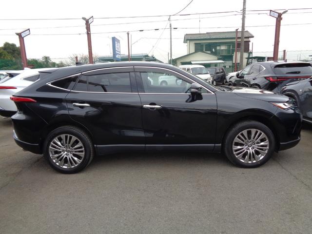 Toyota HARRIER HYBRID 2023