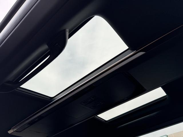 Toyota ALPHARD HYBRID 2026