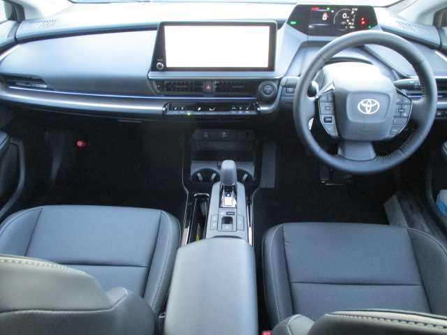 Toyota PRIUS 2023