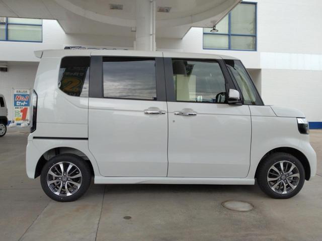 Honda N-BOX CUSTOM 2025