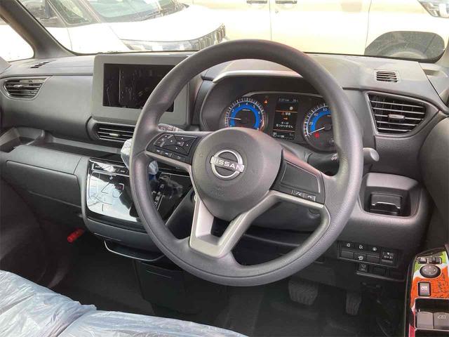 Nissan ROOX 2024