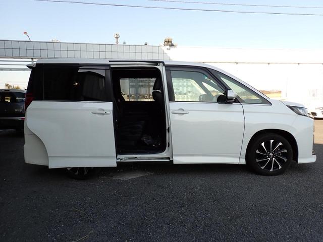 Toyota NOAH 2023