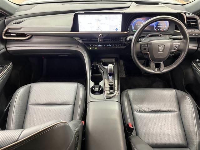 Toyota CROWN SPORT 2023