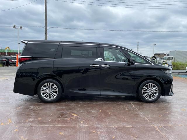 Toyota ALPHARD 2025