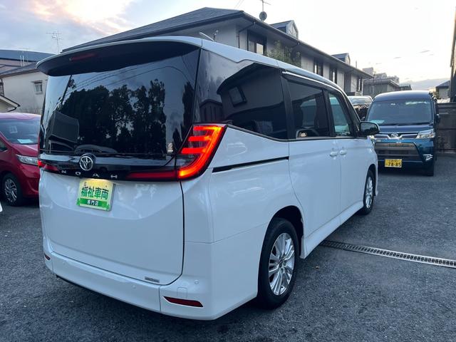 Toyota NOAH 2023