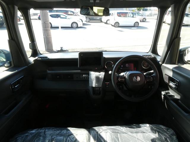 Honda N-BOX CUSTOM 2025