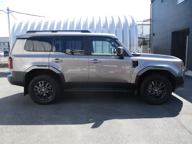 Toyota LAND CRUISER 250 2025
