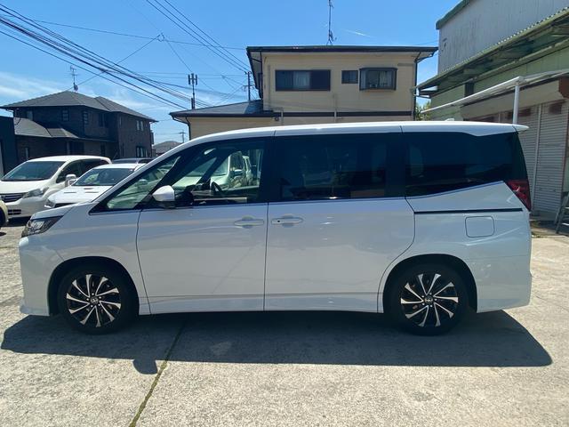 Toyota NOAH 2025