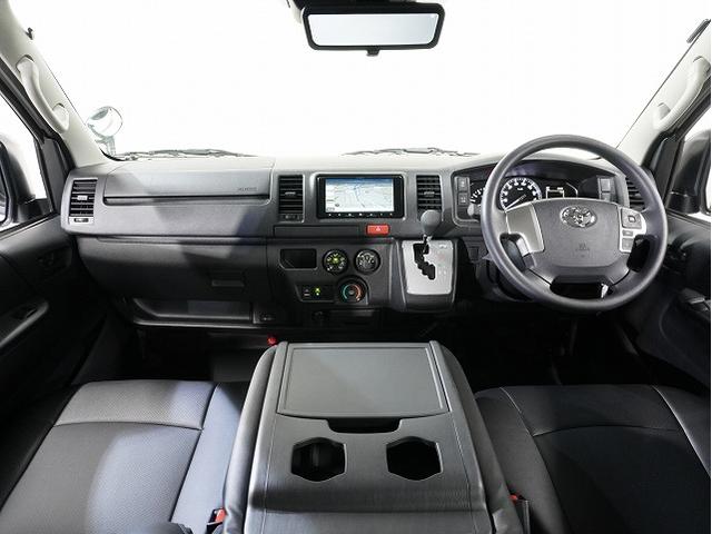 Toyota HIACE VAN 2026