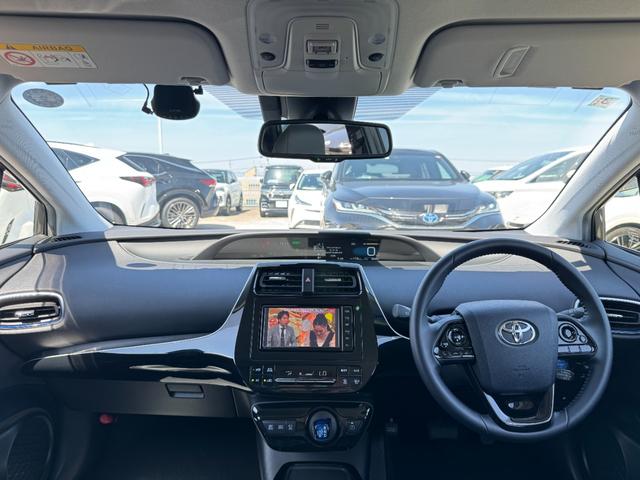 Toyota PRIUS 2020