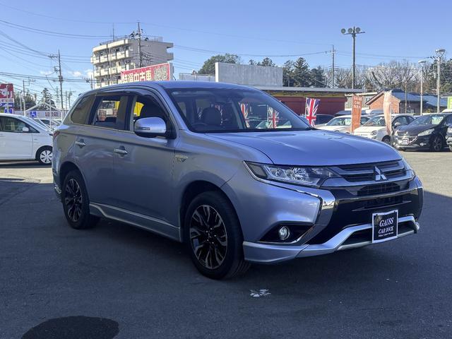 Mitsubishi OUTLANDER PHEV 2015