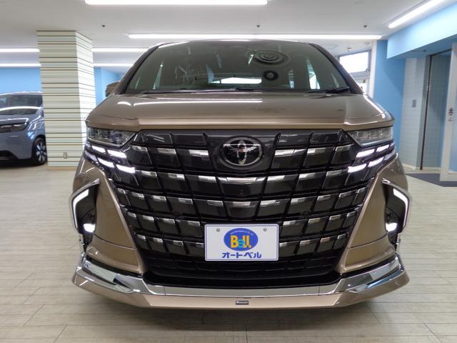Toyota ALPHARD 2024