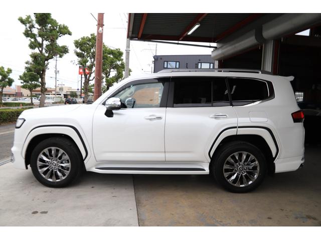 Toyota LAND CRUISER 2023
