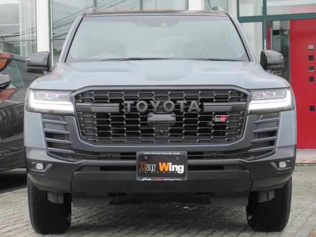 Toyota LAND CRUISER 2023