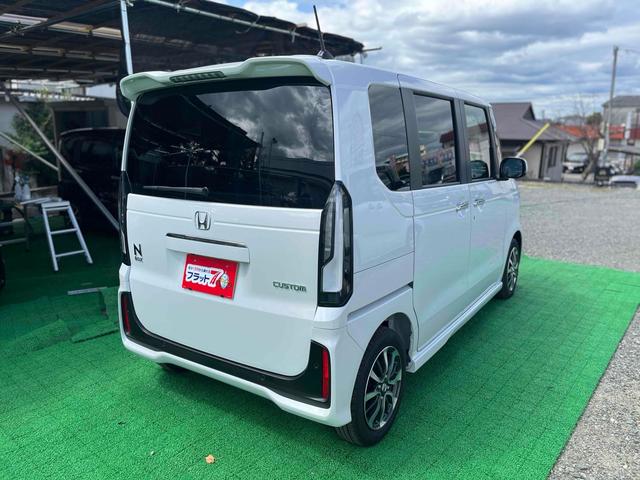 Honda N-BOX CUSTOM 2023