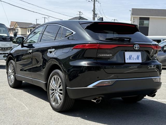Toyota HARRIER HYBRID 2021