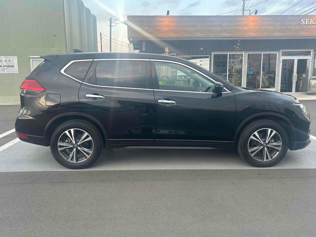 Nissan X-TRAIL 2018