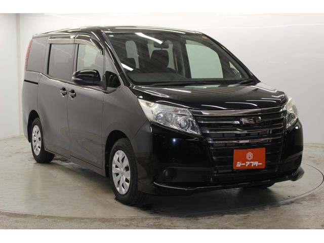 Toyota NOAH 2014