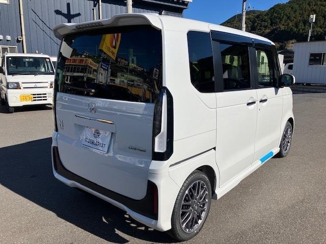 Honda N-BOX CUSTOM 2025