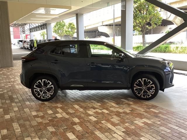 Toyota YARIS CROSS 2024