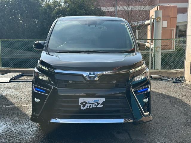 Toyota VOXY 2020
