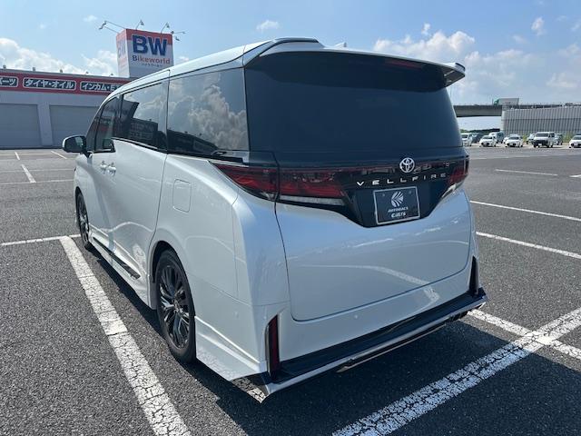 Toyota VELLFIRE 2024