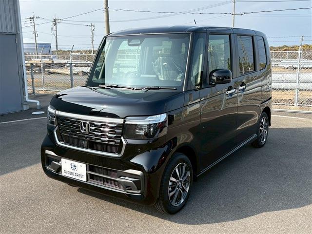 Honda N-BOX CUSTOM 2025